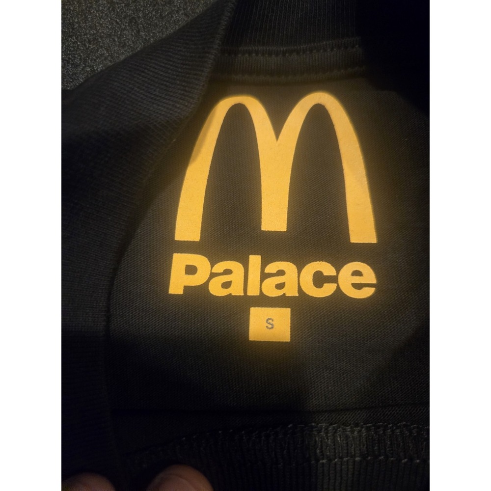 NEW Palace x McDonald's Logo T-shirt Size‎ Small Tee